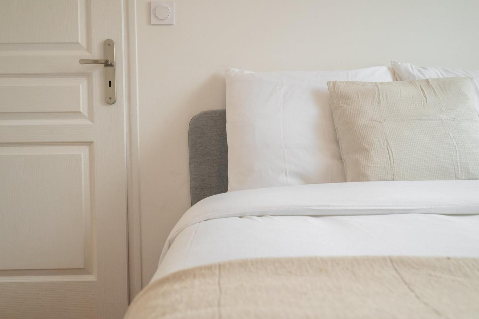 Charming 2-Bedroom Apartment At Croise Laroche Marcq-en-Baroeul Esterno foto